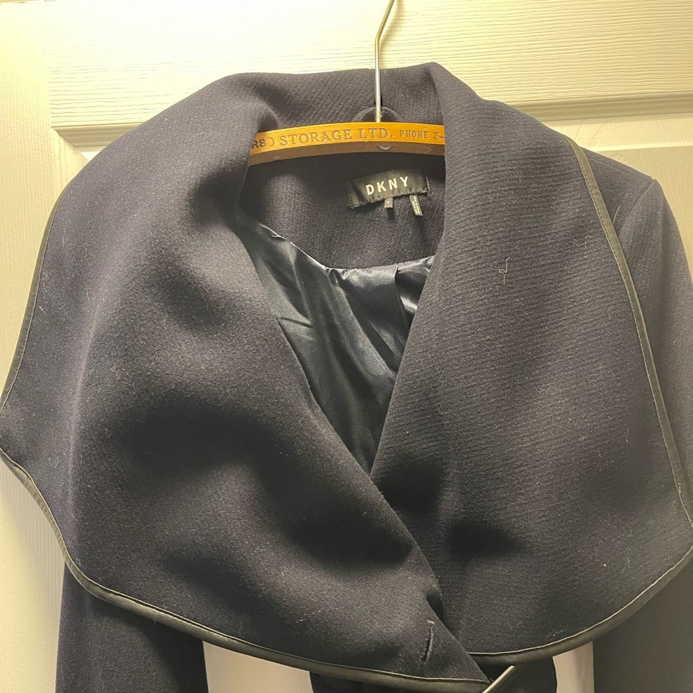 Women's DKNY wool Coat - Never worn - Picture 10 of 12